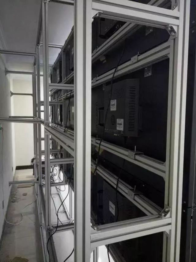 液晶拼接屏的安装方式