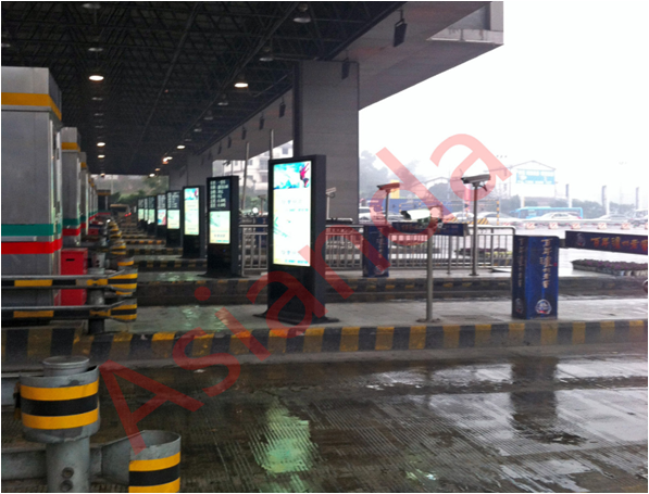 剖析户外广告机日常使用问题和好处