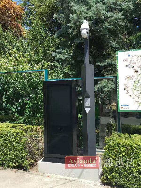 雅迅达55寸户外广告机走进塞尔维亚