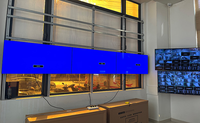 雅迅达汕头某派出所液晶拼接屏案例