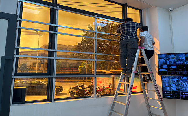 雅迅达汕头某派出所液晶拼接屏案例